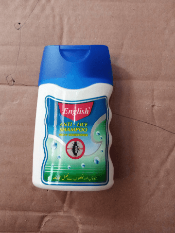English Anti Lice Shampoo Bottle